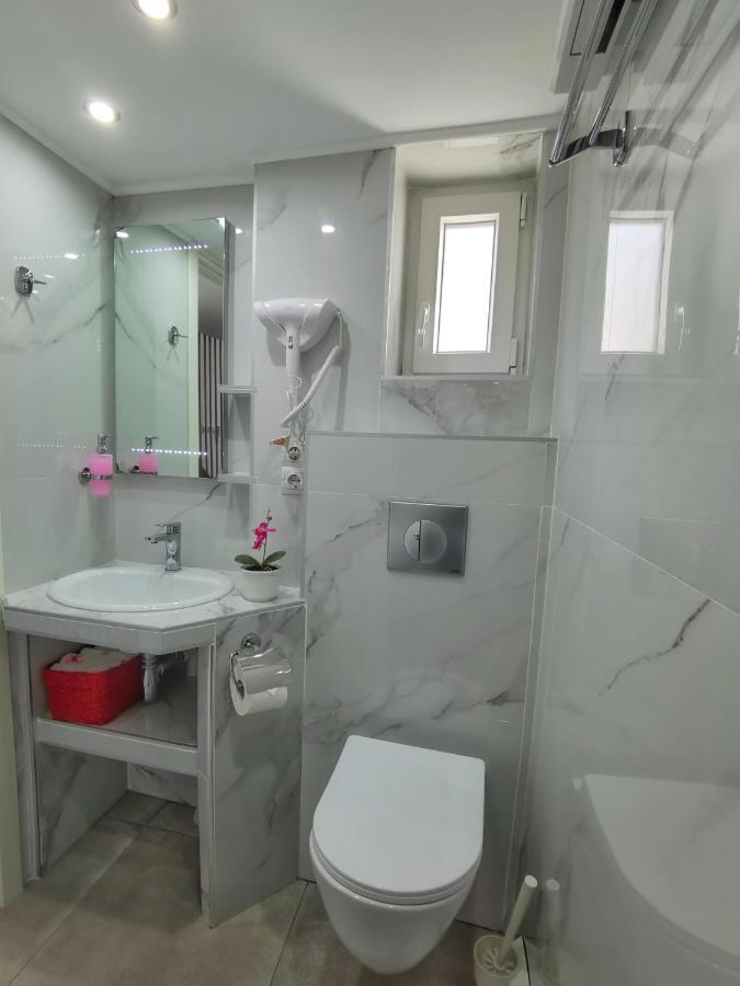 Alfa Apartment